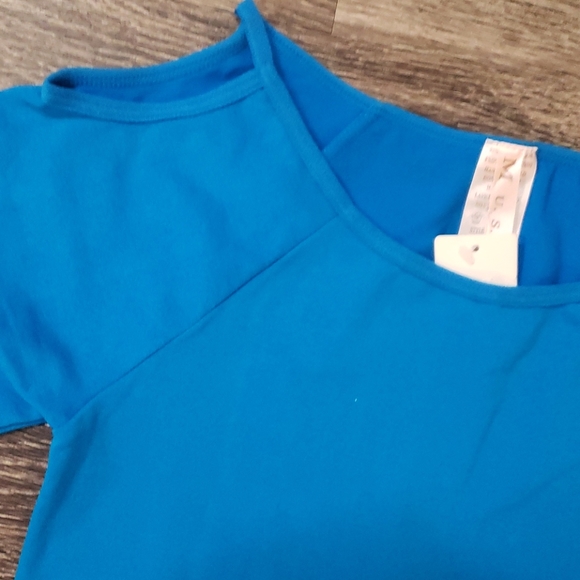 Cold Shoulder Tops - Picture 8 of 8